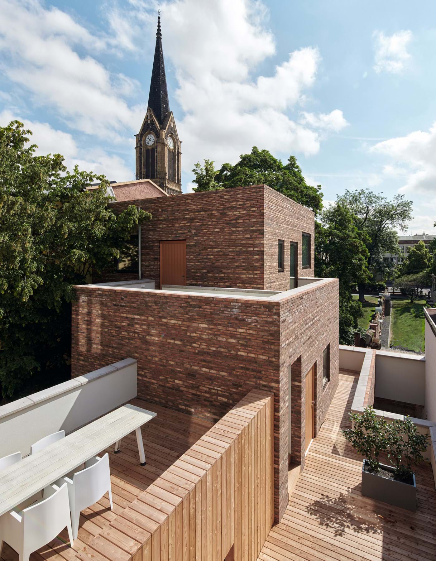 Exemplary extension in Frankfurt: Styleparks new building 